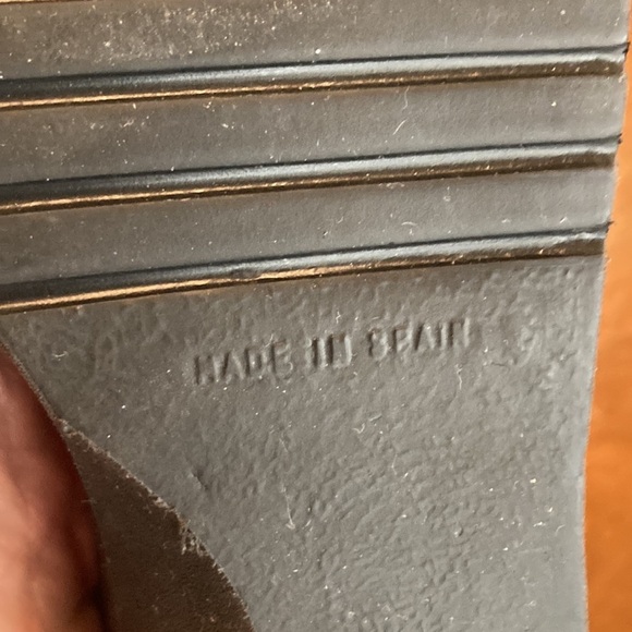 DONALD J PLINER (Made in Spain) Womens Wedge - size 7 - Picture 15 of 16